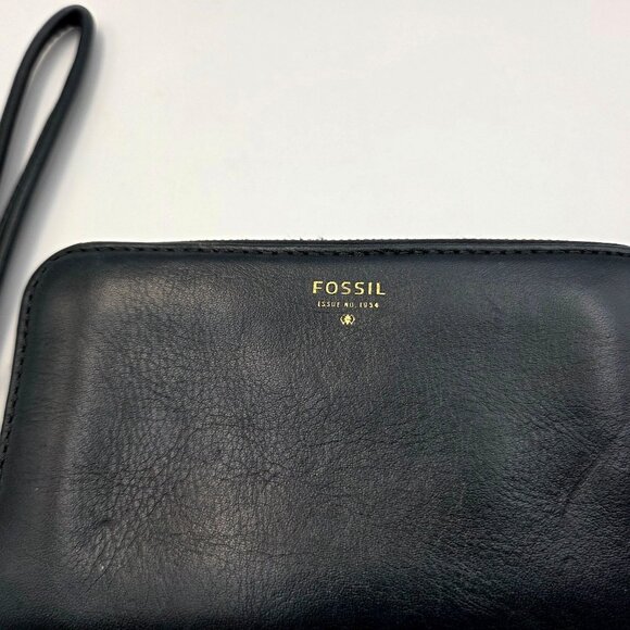 Fossil Wallet Navy Blue Leather Zip Around Accordian Wrislet Strap - Picture 2 of 10